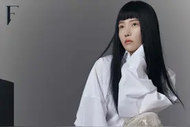 杨子姗最新大片 酷飒甜美无缝切换图片