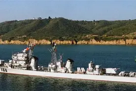 “外交旗舰”功成身退 美媒关注中国最后一艘051型驱逐舰将退役图片