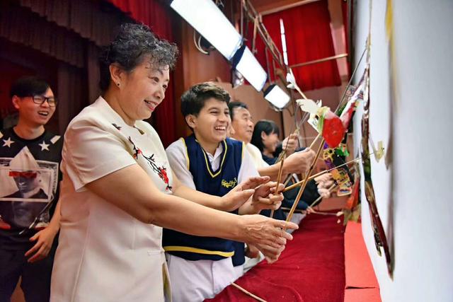 知见诗社 |《走近乐亭“三枝花”》——作者：孟庆忠