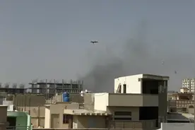 巴基斯坦总理回应坠机事件：深感震惊和悲痛，将立即启动调查图片