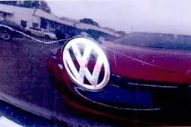 22岁小伙恋上36岁有夫之妇，爱而不得，三次划车逼其现身图片