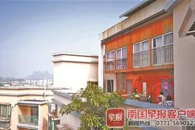 桂林两业主在楼顶天面擅自加建复式楼，时隔两年终被拆除图片
