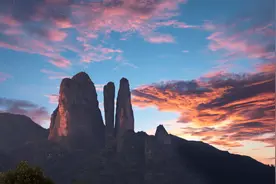 江郎山：雄奇冠天下，秀丽甲东南图片