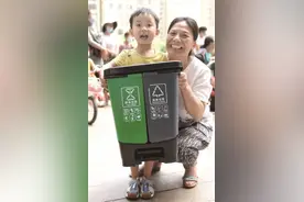 垃圾分类成小区热门话题 3岁半小朋友都懂得门道图片