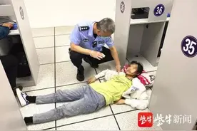 女子驾考时昏迷 醒来仍坚持考试：“扶我起来，我还可以接着考！”图片