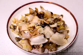 螺肉的脆嫩遇上大头菜的鲜 教你做大头菜爆炒海螺图片