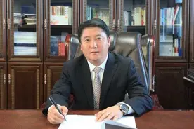 谢忠岩代表：贯彻落实新发展理念 发挥财政职能作用、推动吉林全面振兴图片