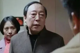 为娶刚认识俩月保姆，96岁老人要卖掉500万的房子图片