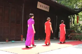 周日上塘河畔的旗袍秀，美景佳人两相宜图片