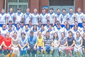 武汉市电子信息职业技术学校：打造技能高考金字塔，让每名学生都学到一技之长图片