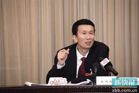 全国政协委员、广州市政协主席刘悦伦建议：公务员队伍不应拒录糖尿病患者图片