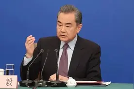 「中法双语」2020年两会记者会，王毅都讲了哪些精彩语句？图片