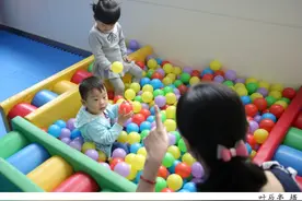 婴儿“咿咿呀呀”到底想表达什么？答案也许你根本想不到图片