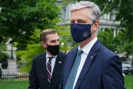 《华盛顿疯言录》更新：美国总统国家安全事务助理说“中国会和切尔诺贝利一同被写入历史”图片
