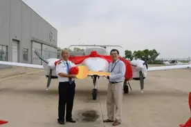 新一代DA42飞机成功交付图片