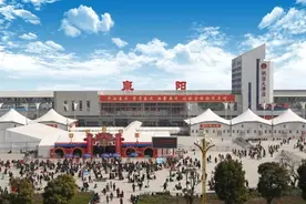 阜阳火车站地下隧道来了！图片