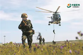 来自武警部队的代表委员：永远做党和人民的忠诚卫士图片