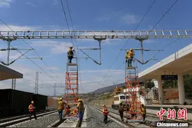 成昆铁路复线米攀段通车 全线仅剩峨米段未通图片