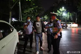 合肥交警开展夜查统一行动 一晚查处103起交通违法行为图片