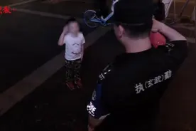 南京敬礼男孩的警察梦：“我看过武打片，我会抓坏蛋！”图片