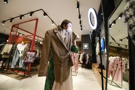 线下销售逐步复苏 商场直播卖货是否还要继续？图片