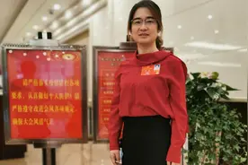 全国人大代表鲁曼：希望大企业进县城打造“直播小镇”图片