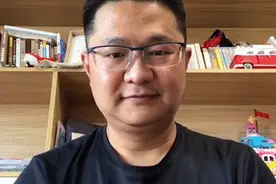 手语也有外语？听障小伙用多国手语讲解古蜀文化图片