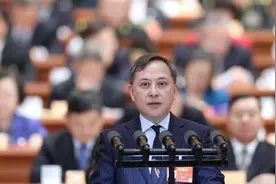两会会客厅｜全国政协委员、重庆医科大学附二院院长任红：成渝可共建国家区域医疗中心与国家医学中心图片