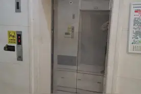 女子下班发现老人和宝宝都不见了！一查监控吓得直哭图片