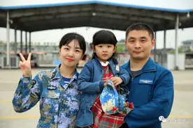分享5个关于军娃的小故事，让你们了解成长中学着坚强的他们图片