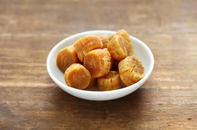 花胶炖雪燕怎么做 花胶炖雪燕怎么做视频