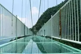摆个镜子就叫“天空之镜”？这个网红景点翻车了…图片