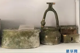 黄河边发现大型古墓群 出土文物2000余件图片