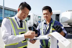南航大连：践行“绿色飞行”理念 打造价值创造型飞行队伍图片