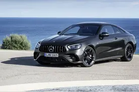 新款梅赛德斯-AMG E53 Coupe官图发布 全新前脸图片