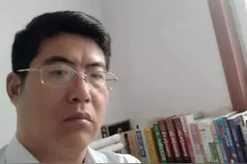 校门口，有一棵垂柳（诗歌）图片