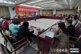 黑搬家公司坐地起价，济南搬家协会：避免电话定价，事前签合同图片