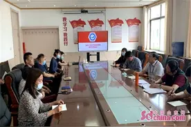 淄博十中召开高三级部排球生教育教学工作会议图片