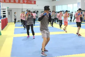 拳击——河北九江拳击队停赛不停练备战全运会图片