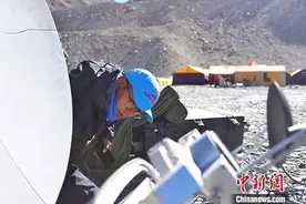 测量登山队成功登顶！攀登珠峰，究竟有多难？图片