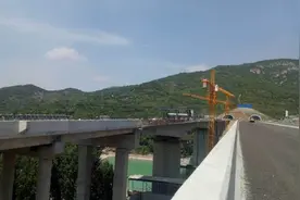 最美高速就要来了！济泰高速大佛寺大桥和涝坡隧道进入收尾阶段 通车后济南至泰安半小时直达图片