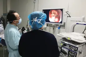 一次手术剥离3处早癌病变 烟台山医院专家：胃癌的早诊早治很重要图片