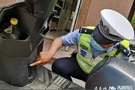 全省首例！摩托车套用电动车牌，栽了图片