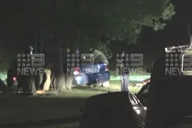 维州19岁少女”绑架案“：尾随后被塞车尾箱图片