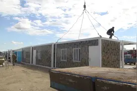 移动标箱现身卡口  筑牢持久防控“阵地”图片