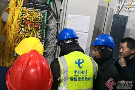 怒江贡山泥石流灾害致通信中断 中国电信云南公司全力抢修已基本恢复通信图片