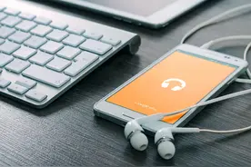 QQ音乐开始插入语音广告了？QQ音乐的赚钱新渠道出现了吗？图片