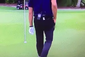 裤子裂开、突然内急，赛场上这些瞬间尬出天际……图片