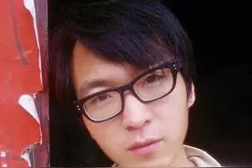 隐居终南山7年，喂鸡种地晒太阳，这位诗人过着“向往的生活”图片