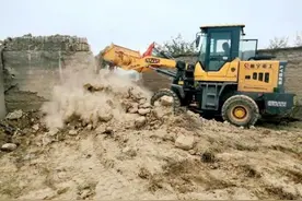 兰州榆中：拆危治乱刷新农村颜值 助力乡村振兴图片